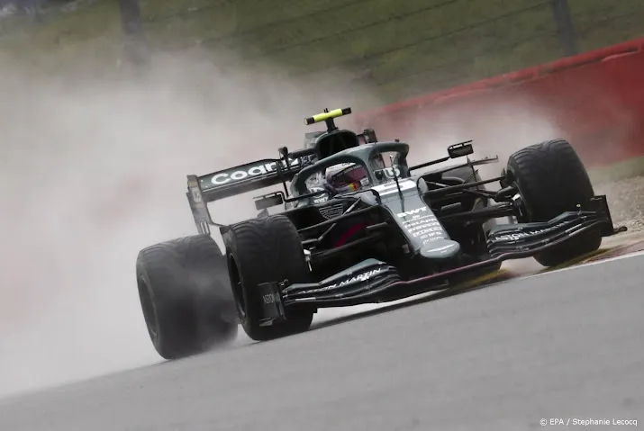 training op zandvoort stilgelegd na rookpluimen uit auto vettel