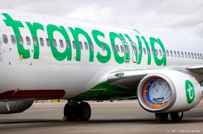 transavia vliegt naar meer bestemmingen en flixbus rijdt weer