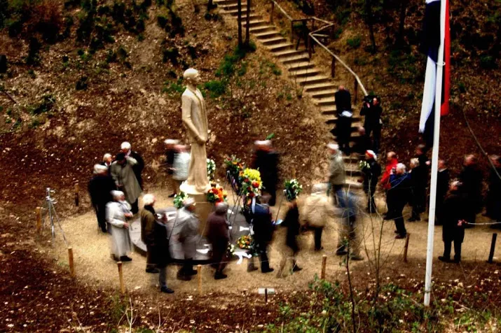 trap monument kamp amersfoort afgesloten