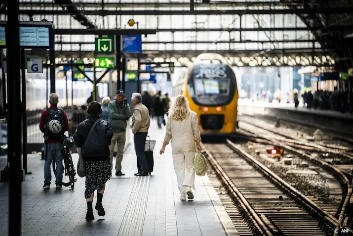 treinverkeer adam rijdt weer lag vanwege verhuizing prorail plat