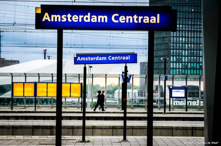 treinverkeer amsterdam weer hervat na storing