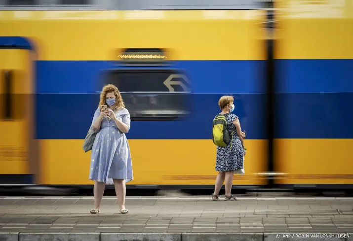 treinverkeer in vrijwel hele land stilgelegd door grote storing