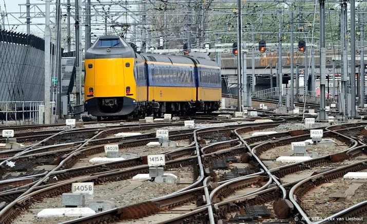 treinverkeer plat door branden