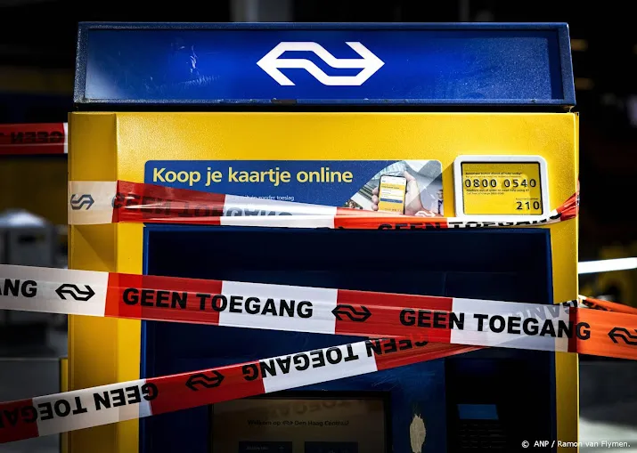 treinverkeer tot zeker 20 00 uur stilgelegd door storing