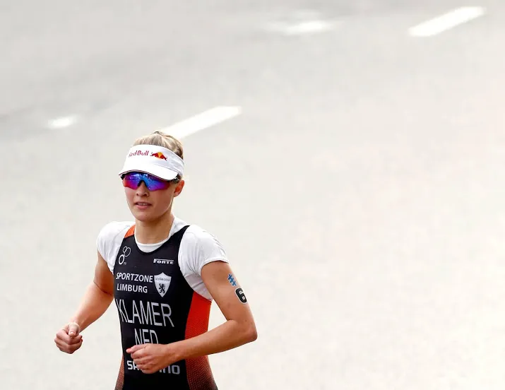 triatlete klamer aast op podiumplek abu dhabi