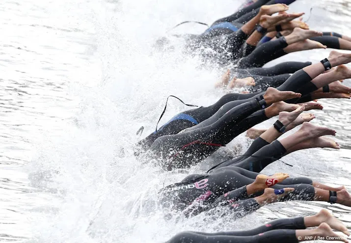 triatlonbond niet waar dat sporters betaalden voor a status