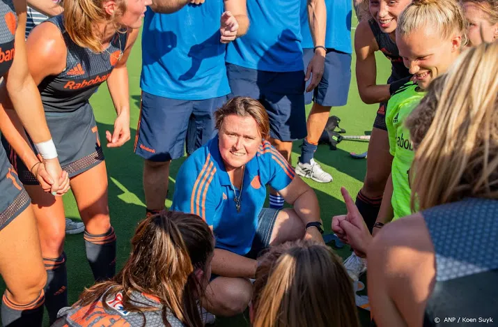 trotse annan veel van de speelsters gevraagd