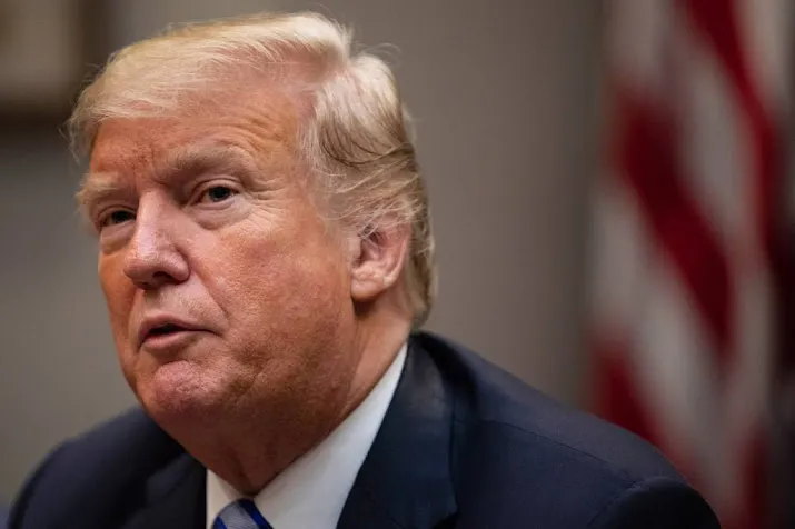 trump apple moet producten in vs maken
