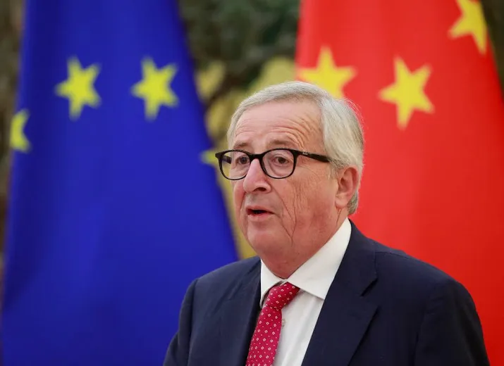 trump ontvangt juncker in oval office