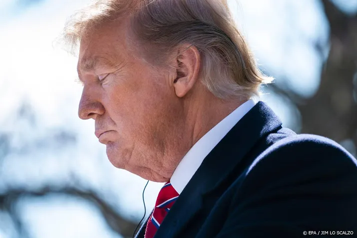trump voert druk op peking op