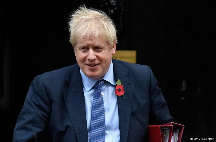 trump waarschuwt johnson over brexitdeal