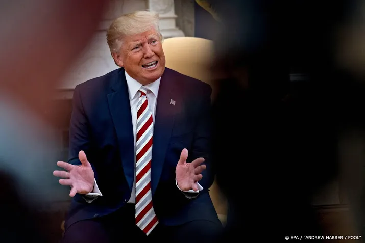 trump weert verslaggevers partijdig bloomberg