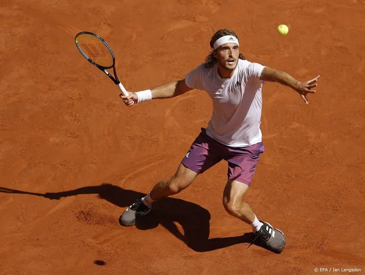 tsitsipas ten koste van zverev naar finale roland garros