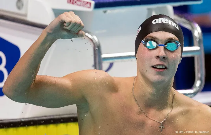 tsjoepkov in record naar goud op 200 school