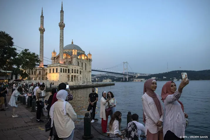 turkije verwelkomt veel meer toeristen maar minder russen