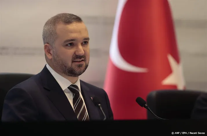 turkse centrale bank houdt rentepauze onder nieuwe baas