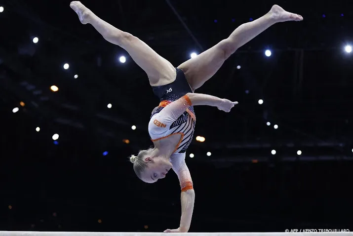 turnsters wevers en visser sluiten wk af met finale balk en vloer