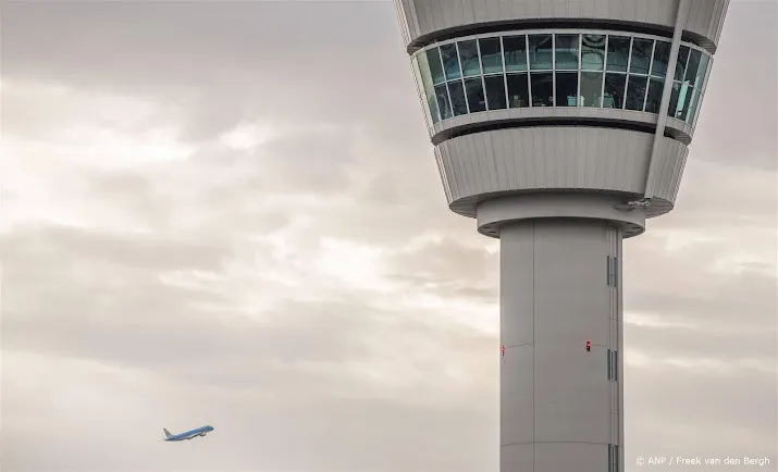 tussen 1500 en 2000 passagiers getroffen door perikelen schiphol