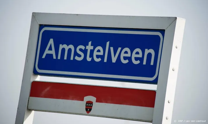 twee mensen op straat neergeschoten
