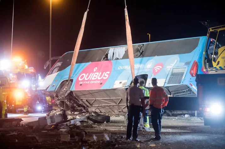 twee nederlanders blijven in ziekenhuis