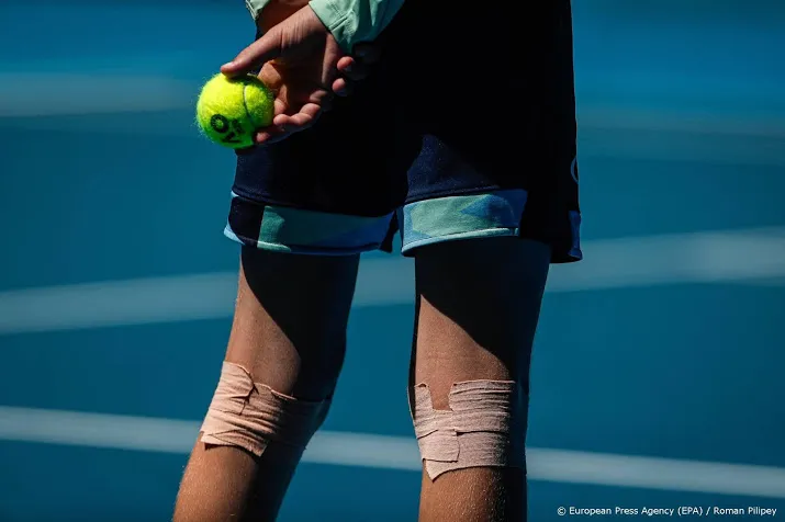 twee tennissers australian open testen positief op coronavirus