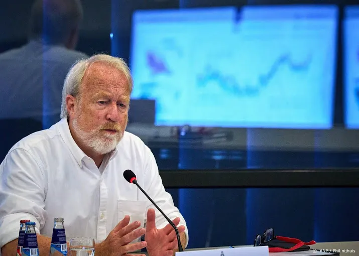 twee vrouwen aangehouden voor bedreigen rivm directeur van dissel