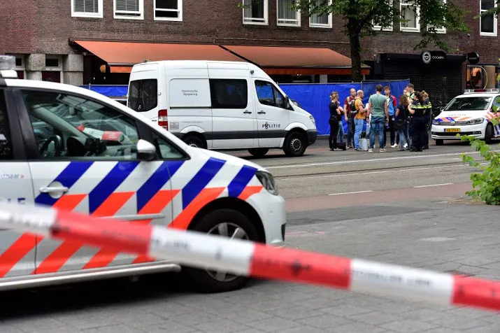 twee zwaargewonden bij brug in zaandam