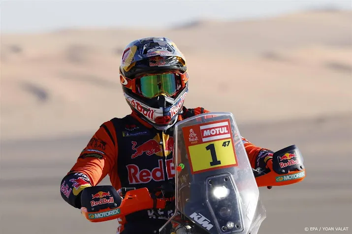 tweede eindzege argentijn benavides in dakar rally bij motoren