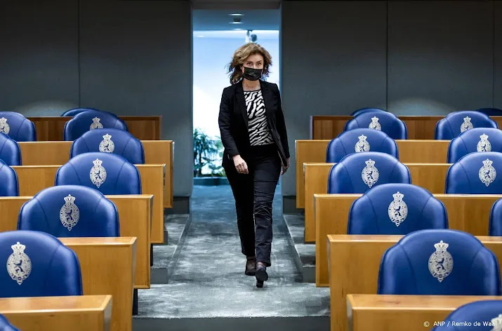 tweede kamer biedt cursussen aan tegen seksuele intimidatie