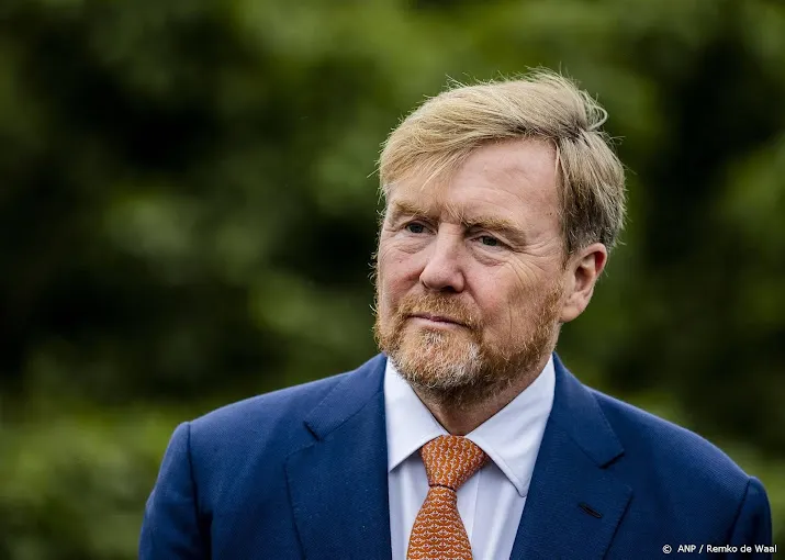 tweede kamer houdt koning buiten formatie