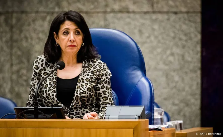 tweede kamer met vakantie