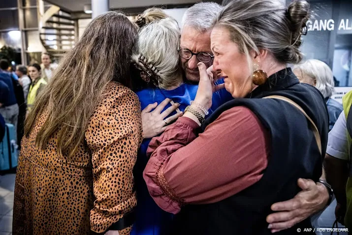 tweede repatrieringsvlucht uit israel geland op eindhoven