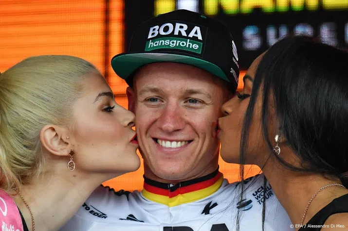 tweede ritzege ackermann in natte giro