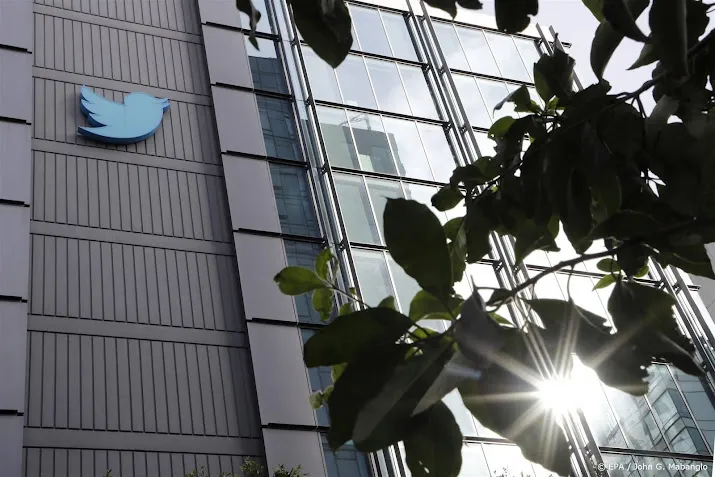 twitter en musk krijgen kritiek op blokkeren berichten in turkije