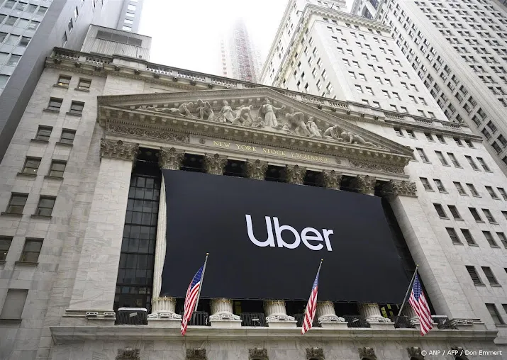 uber blijft profiteren van vraag naar maaltijden en taxiritjes