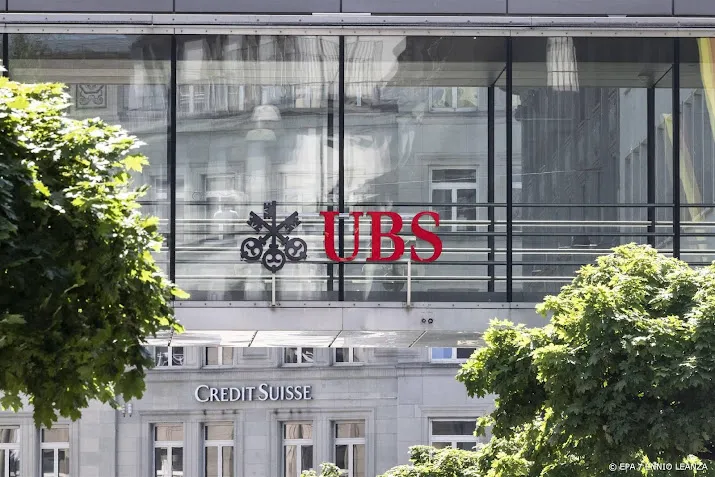 ubs en credit suisse mogen russische activiteiten niet verkopen