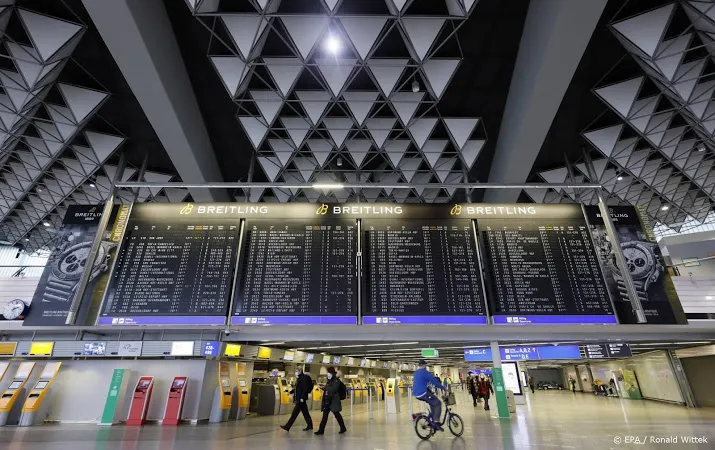 uitbater luchthaven frankfurt boekt kleine winst