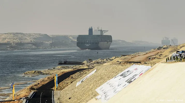 uitbreidingsplannen suezkanaal in zomer 2023 klaar