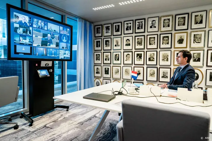 uitpraatgesprek rutte met spanje en italie komt er maar niet van