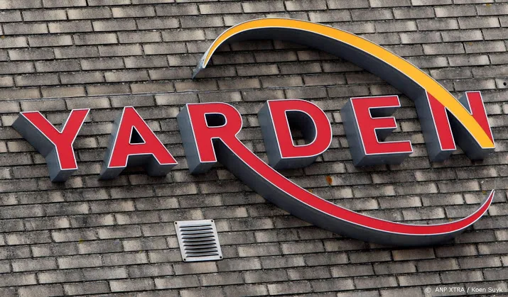 uitvaartverzekeraar yarden leidde klachteninstituut om de tuin