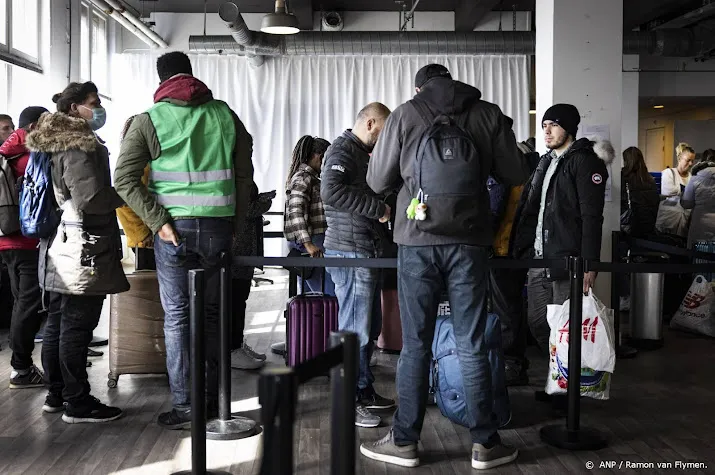 uitzenders denken nog veel meer oekrainers in te gaan zetten
