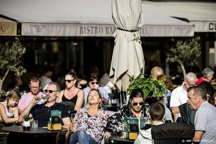 uitzonderlijke warmte begin oktober zorgt voor record
