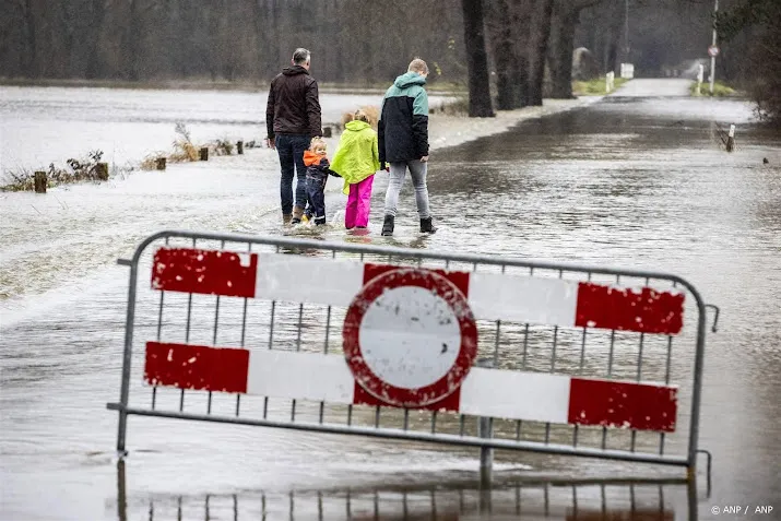 unie van waterschappen managen hoogwater is uitdaging