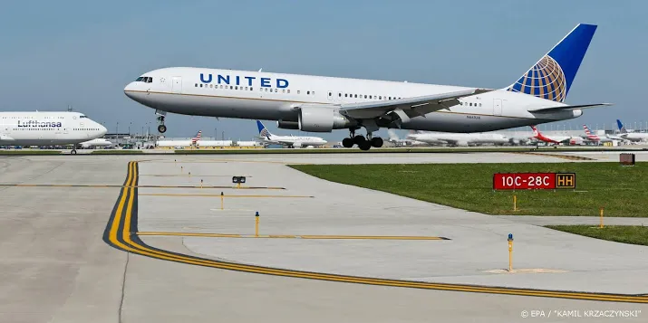 united airlines laat winstdoel los om coronavirus