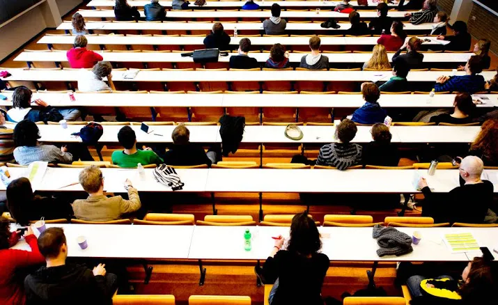 universiteiten hebben nu half miljard nodig