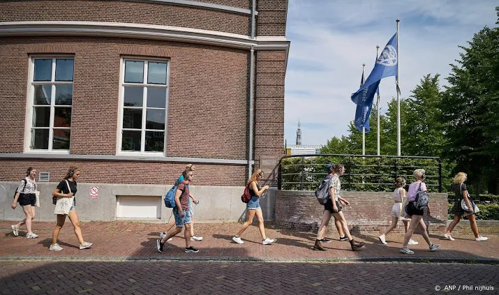 universiteiten verplichten mondkapjes al vanaf donderdag
