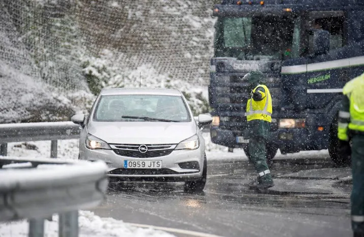 urenlange vertraging wintersporters frankrijk