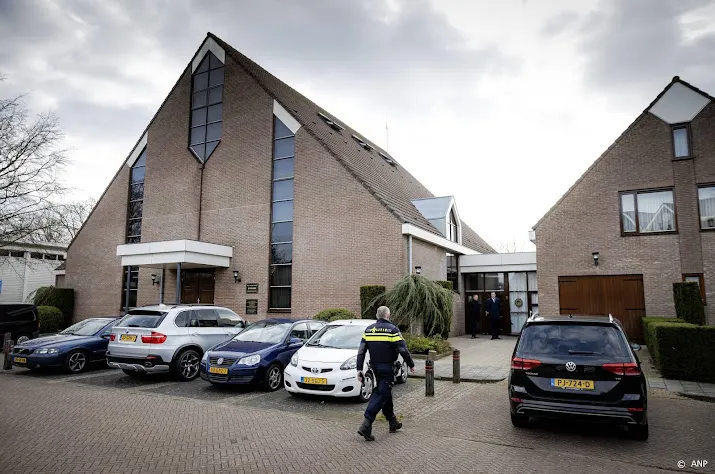 urker broers bestraft voor geweld tegen journalist