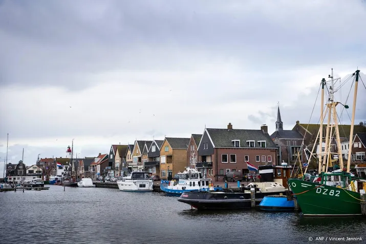 urker opgepakt wegens mishandeling