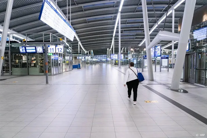 utrecht centraal uitgestorven door staking ns medewerkers